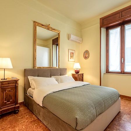 Piazza Isolo Central Apartment Верона Екстер'єр фото